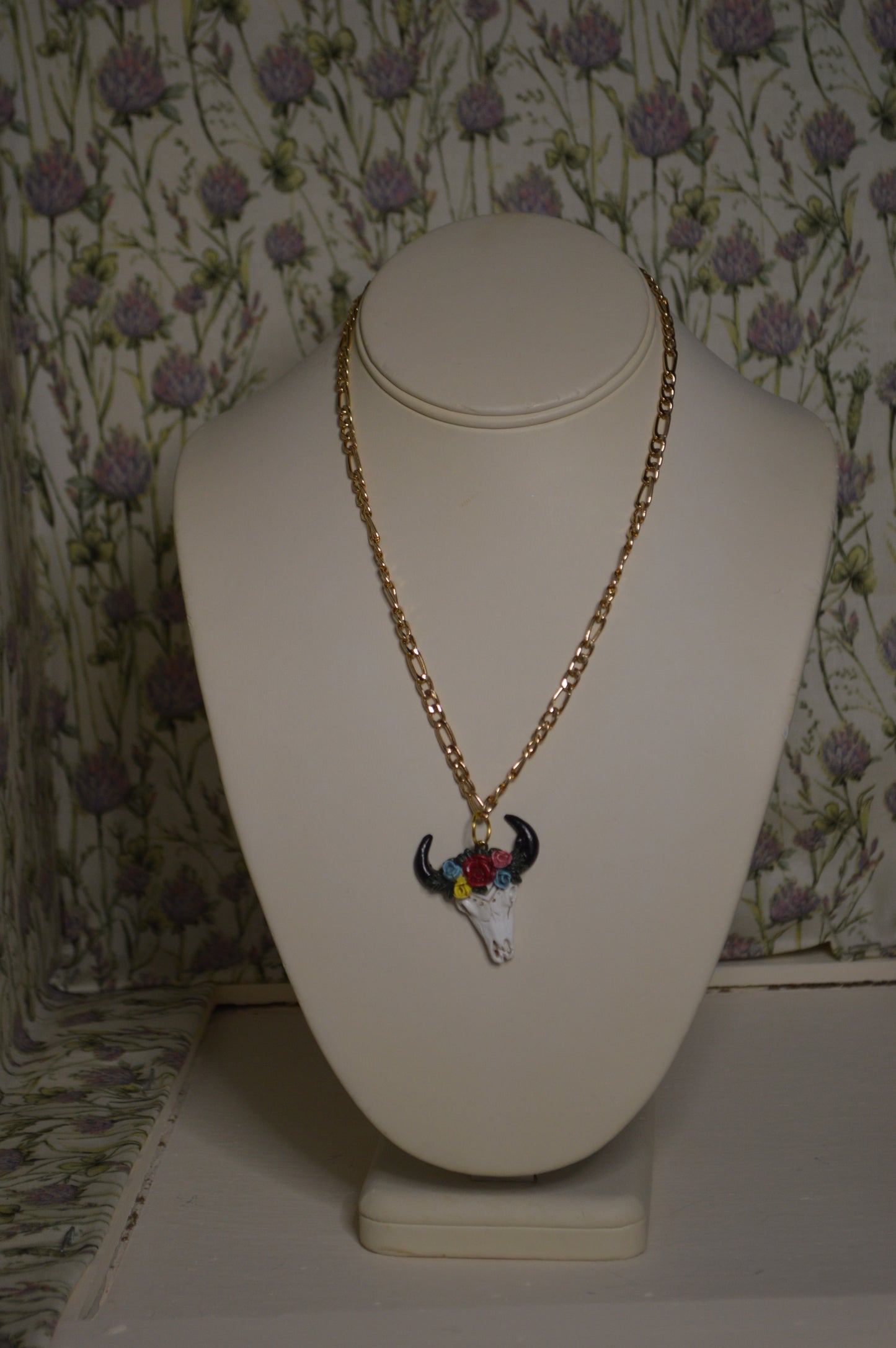 Floral Longhorn Necklace